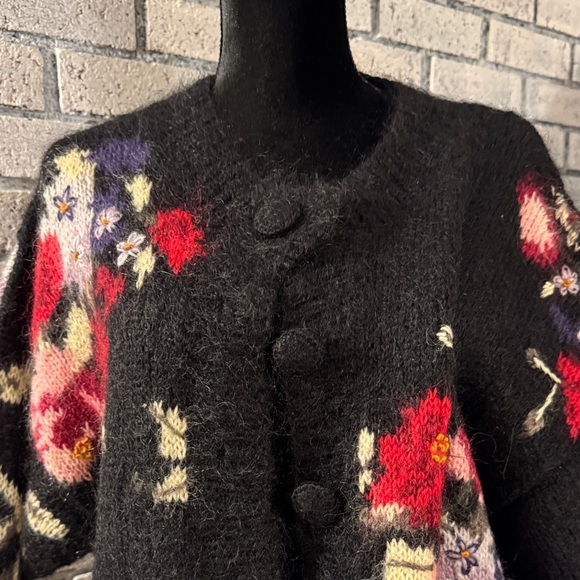 Floral Black Teddy Sweater Jacket - Picture 6 of 10